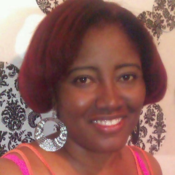 Meet your Posher, Sophia - Picture 1 of 1